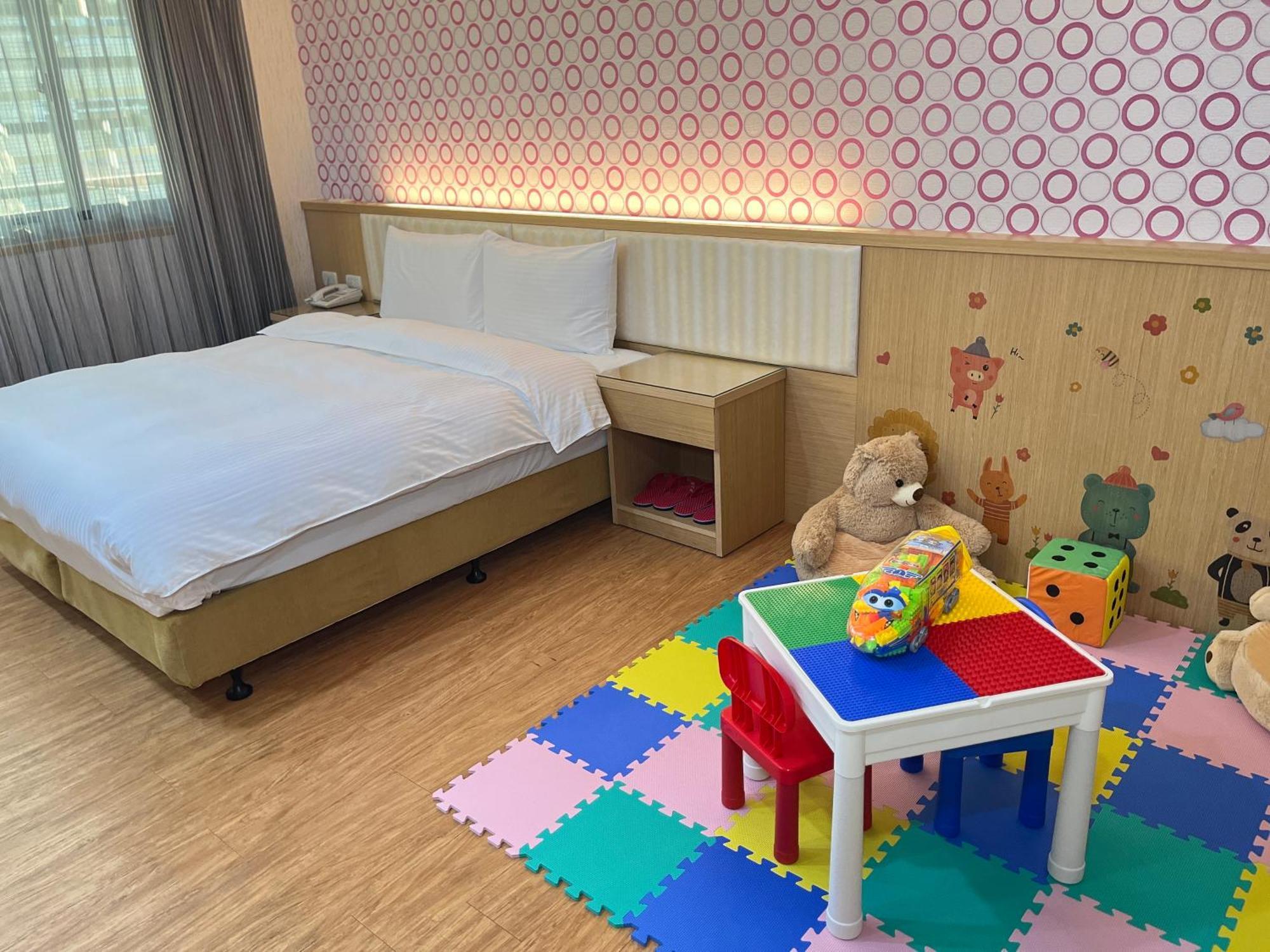 Mei Hotel Taichung Eksteriør billede
