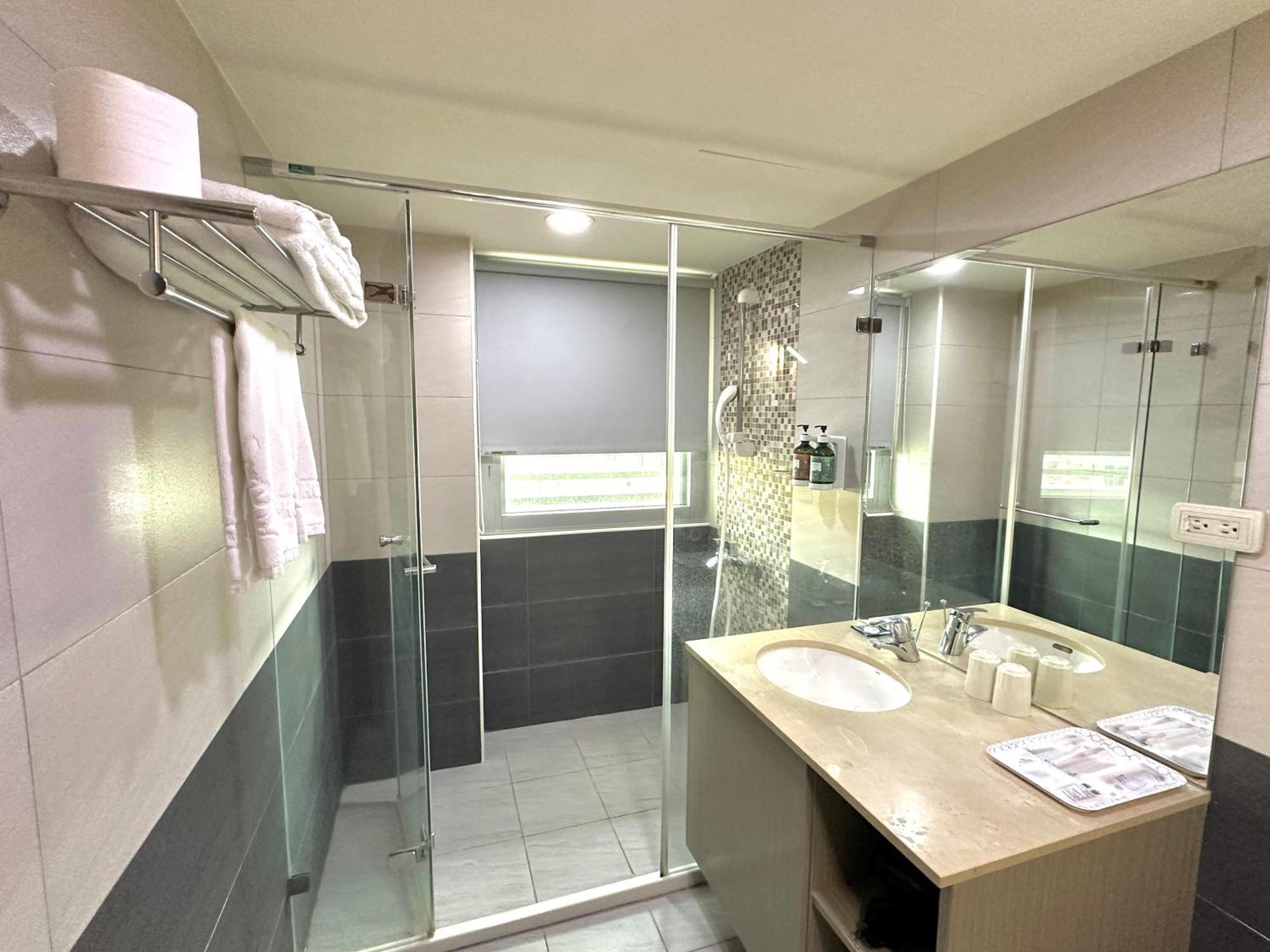 Mei Hotel Taichung Eksteriør billede