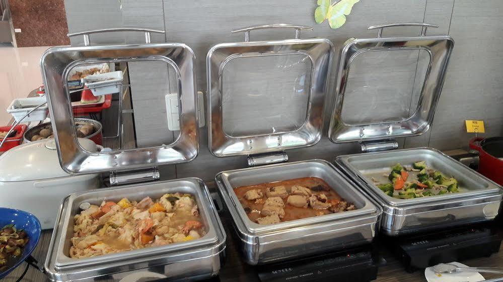 Mei Hotel Taichung Eksteriør billede